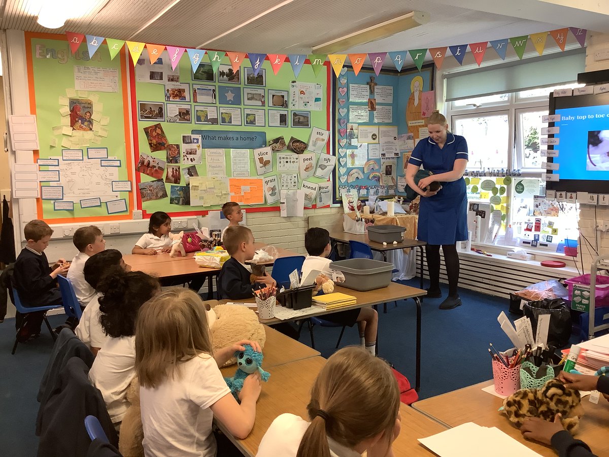 LittleStFrancis's tweet photo. Thank you to Miss Peters, a midwife, who came into school to speak to Year 2 about her #Vocation. We learnt how to do a top to toe check on our babies and give them their first bath! #WhatisGodCallingYouToBe #MyVocation #VocationWeek @BCPP__ @BhamDES @RCBirmingham https://t.co/Zwyh4tUAuy