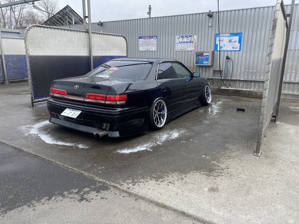 #これを見た人は斜め後ろの画像を貼れ