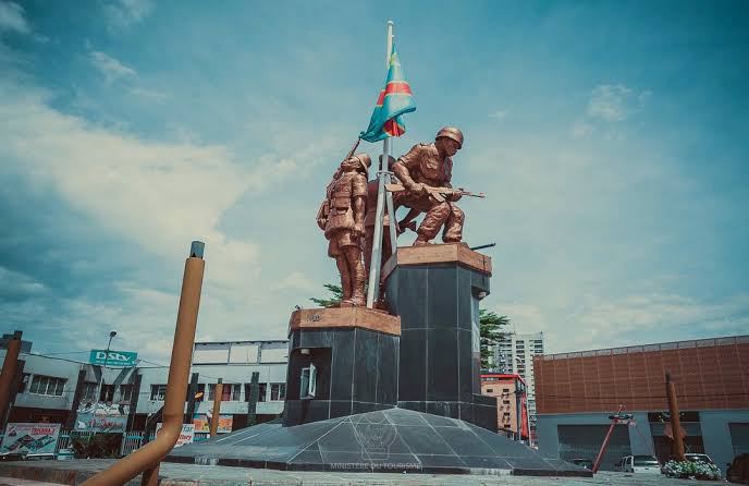 OfficeRdcongo's tweet image. 17 MAI | Journée dédiée à nos vaillants guerriers, les hommes en armes. 

Que vive nos héros✊🏼

#rdcongoplusqunrêve #histoiredelaRdc #mémorialdusoldatcongolais #17mai #fardc #ONT2022 #forcesarmeesRdc