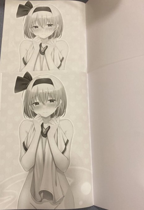 現在メロンブックスさんで委託販売中の新刊ですが、本文のコントラストを調整しております。(1枚目:上初版、下二版)(2枚目:右初版、左二版)
モノクロ本作るのが初めてだったので印刷の色の出方が掴めずすみません…🙇‍♀️ 