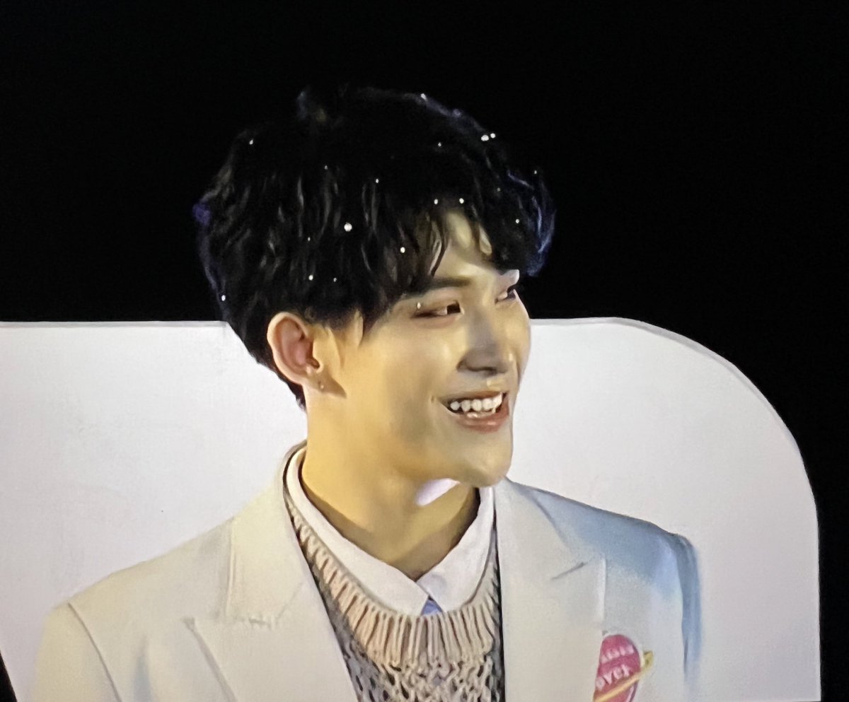 meowsnowgolf's tweet photo. He's so pretty 🥺❤️ 

#warofythefirstsecret 
@piyangkull https://t.co/m5XIX8AfgE