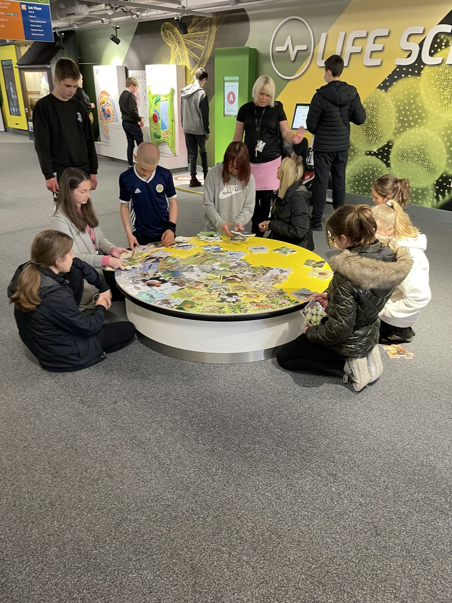 MrKerry_Bio's tweet photo. First @northfieldaca S1 group leaving @AberdeenSci after learning about space and having some time to explore all the exhibitions. Great job everyone!! https://t.co/xjlfgQSx6q