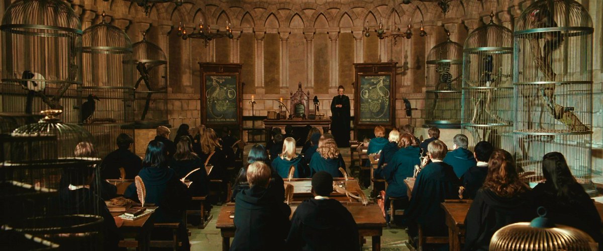 _Cinefilos_'s tweet photo. Harry Potter y la cámara secreta (2002)
Dir. Chris Columbus https://t.co/VCLUYOb0W0