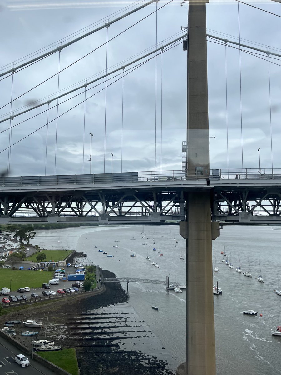 En route the the IABSE Annual Lecture on long span bridges ⁦<a href="/IStructE/">IStructE</a>⁩ … seems like an appropriate photo 😎