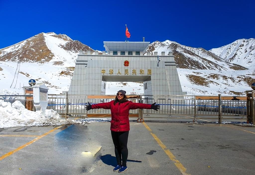 Pak_sightseeing's tweet photo. Khunjerab Pass is an international high mountain pass at an elevation of 4.706m (15439ft) above sea level, located on the northern border of Pakistan. #Khunjerabpass  #Pakistan #Chinaborder https://t.co/DXac5ZVlqF