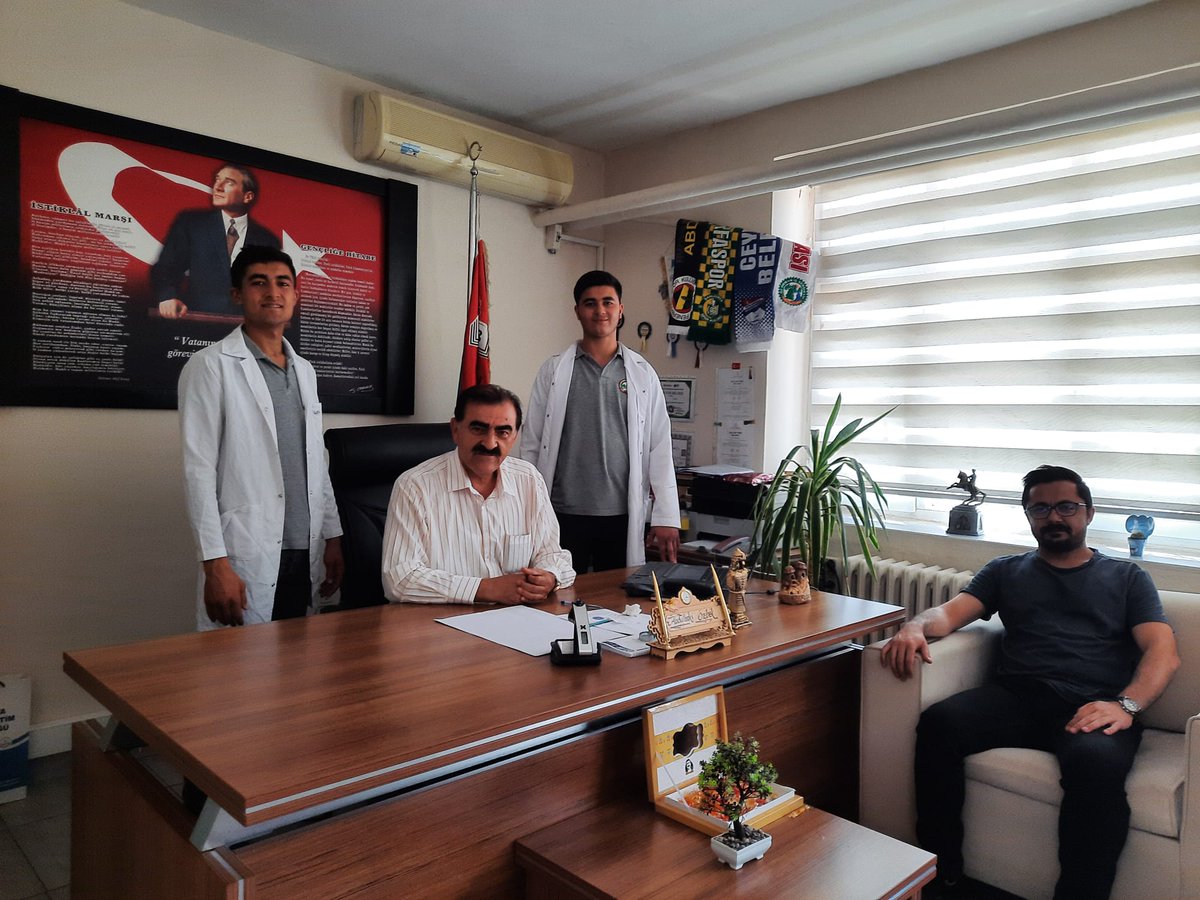 CeylanpinarMTAL's tweet photo. Ceylan ilkokulunda laboratuvar kurulumu yaptık.
@CeylanpinarMTAL 
@ceylanpinarmem 
@ZeydanKurt 
@UzBaran https://t.co/aZSpYQo80j