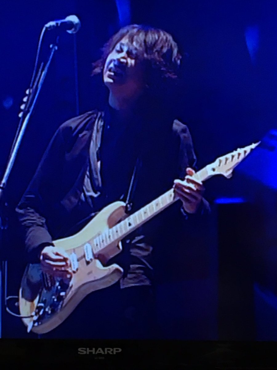 GRANDCROSSTOUR's tweet photo. #Fender #FERNANDES #ギター #ken #LArcenCiel #GalaxyRed LD-115KKをFender仕様にする話でしたが、無理になりました。ピックアップとブリッジは黒色が無く、ハンドワイヤードのは生産してないと。ペグは同じのがあったんですが。まぁ、叙情詩でも十分カッコ良いんですが、紫に恋してしまって(笑) https://t.co/KkUqa5hugJ