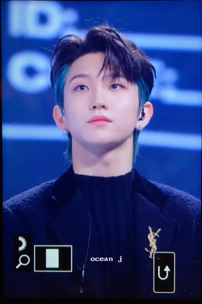 ocean_j_830's tweet photo. 220517 #TNX #오성준
데뷔했어요🥺 https://t.co/l6HGFgon0h