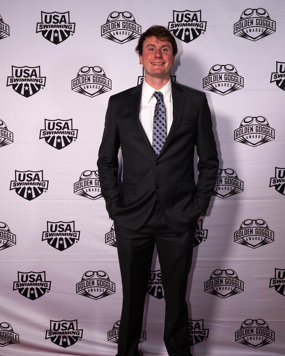 bowe_becker's tweet photo. Golden Goggles was fun. Great time with great people! https://t.co/g2I54VXKiI