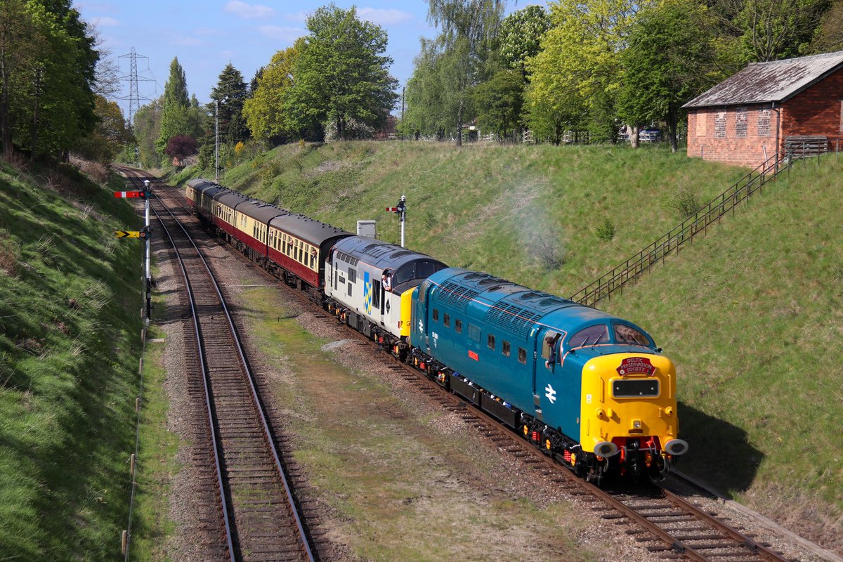 JosephB_05's tweet photo. Another event I forgot about!!! 
The @GcrGreat’s Spring Diesel Gala featuring D6700 &amp; 55009 (well, kind of) as guest locos. A well-spent day behind 37714 &amp; 6700, D5185, D8098 &amp; 55009 (briefly). | 30.4.22 | #GCR #GreatCentralRailway #Class37 #Class55 https://t.co/fNClavy4AX