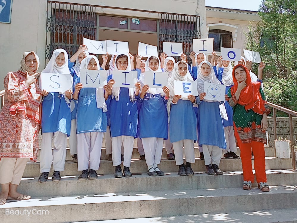 MillionSmilesPK's tweet photo. Our Member, Roma Arshad from Team #Chinari arranged an activity regarding Sports in Govt Girls high School,Chinari.

Team also briefed students about vision and mission of #MillionSmiles.

Become the part of our journey of spreading milllion more smiles for youth of Pakistan..! https://t.co/A0t9rxNrYG