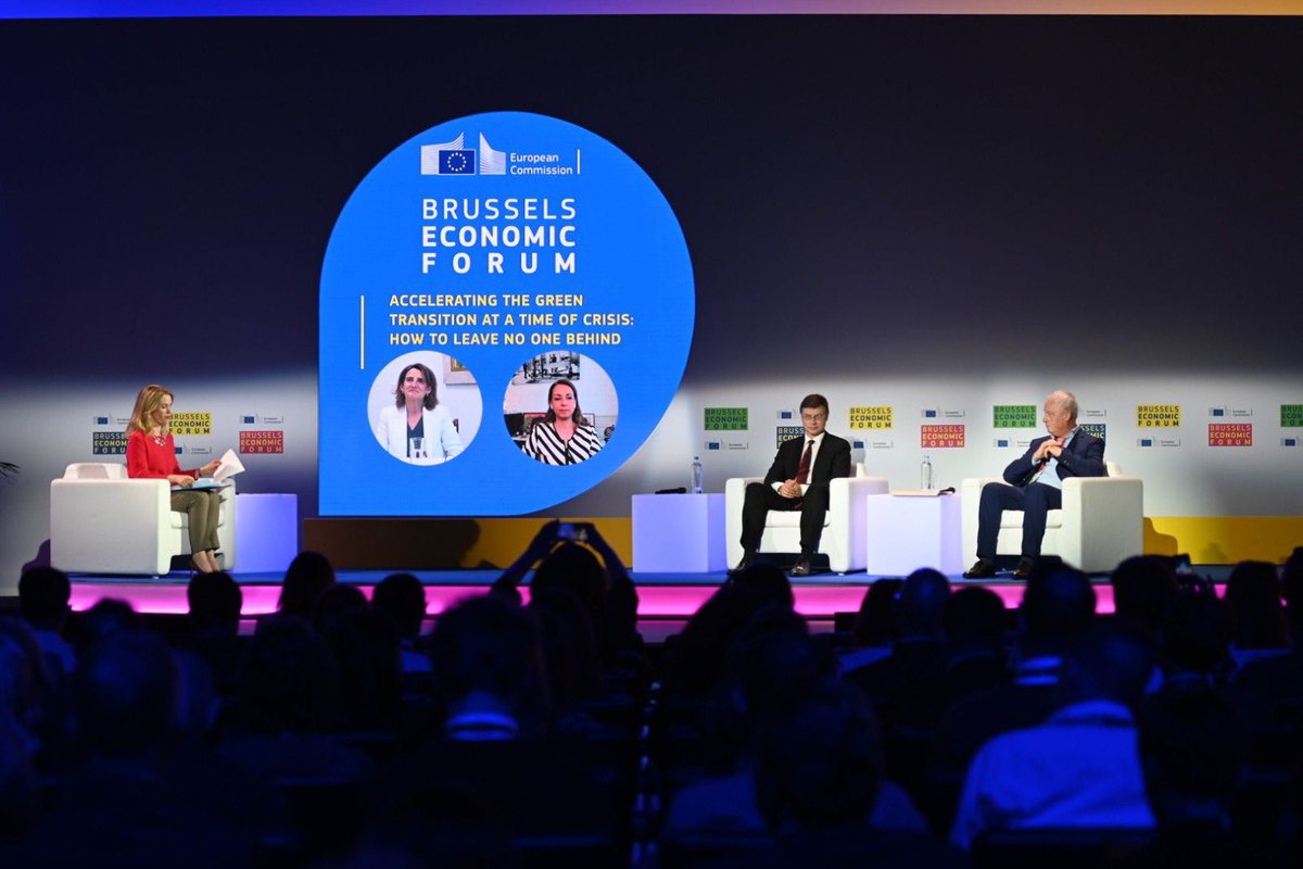 VDombrovskis's tweet photo. Fighting climate change is the defining challenge of our time. In response to war in 🇺🇦, we’ll move away faster from Russian fossil fuels &amp; accelerate the rollout of our climate agenda. Essential we use the right support for people, businesses &amp; regions that need it most #EUBEF22 https://t.co/h92xxShImr