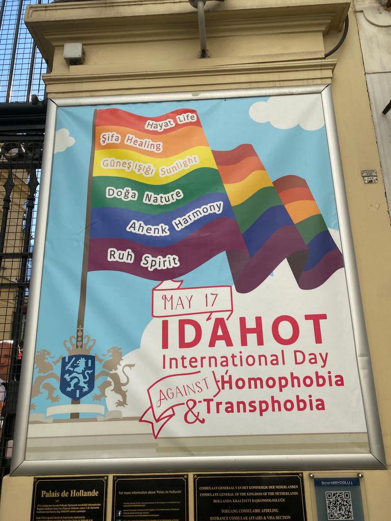 On #IDAHOT2022 Dutch diplomatic missions worldwide draw attention to the importance of equal rights for #LGBTIQ To mark this day, at Palais de Hollande we came together with representatives from LGBTIQ+ organizations in Istanbul. #inclusivity #againsthomophobia #diversity 🏳️‍🌈🏳️‍⚧️