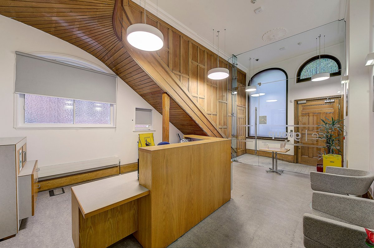 New availability at 8 Storey’s Gate, SW1 comprising fitted offices of 1,611 – 5,333 sq ft. Rent of £65 psf. For further information or to arrange an inspection, please contact our team. 
#offices #officestolet #londonoffices #sw1offices #sw1 #commercialproperty #lettings