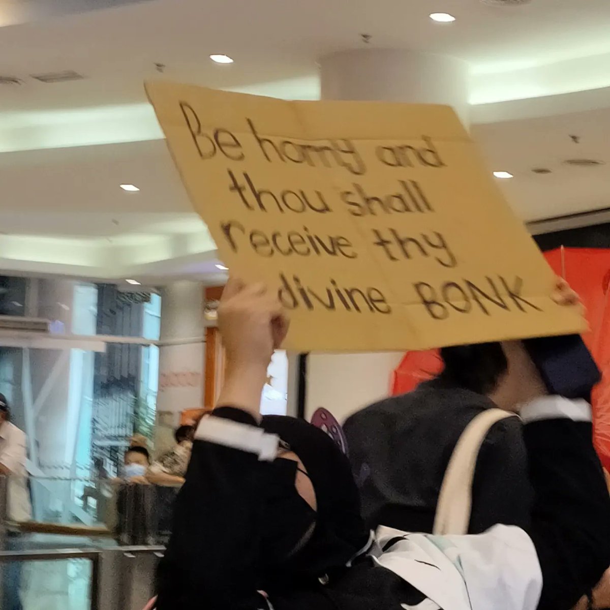 zeeavailable's tweet photo. LMAOOOOOOO 😭😭
(I got the bonk 😋)
#Animefest2022 #animefest https://t.co/waTy876EAE