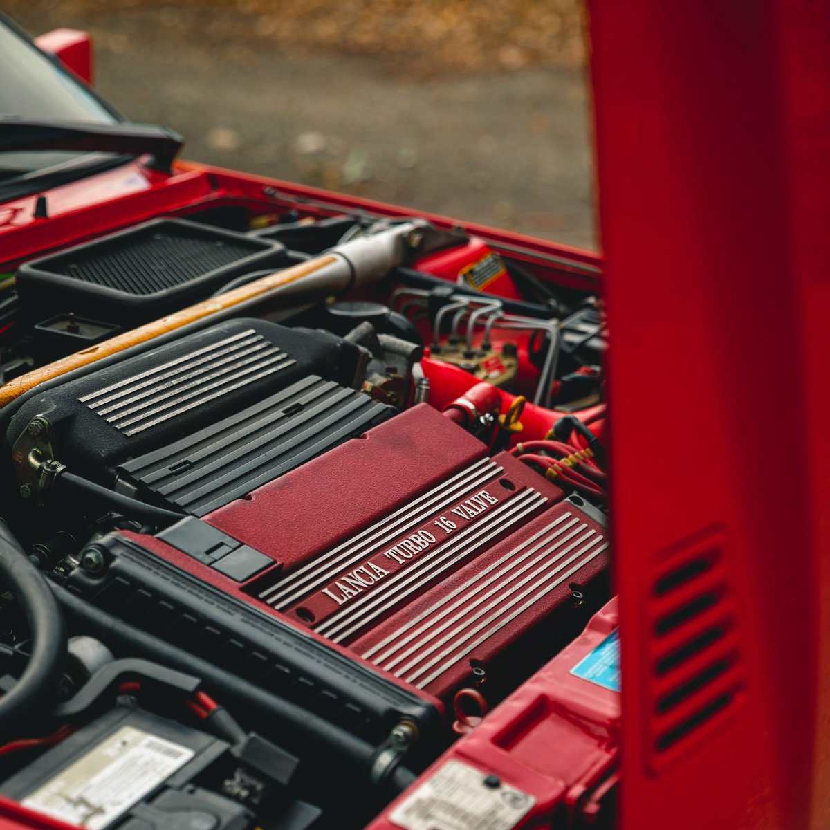 aut0mob's tweet photo. #TurboTuesday 💥 #Lancia #DeltaHF Integrale Evoluzione
📸Naveed Yousufzai https://t.co/ABgyrD9kRc