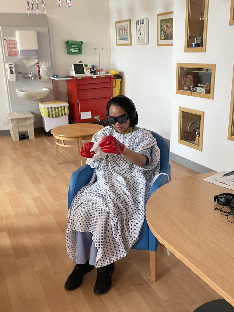 rachy2412's tweet photo. Our workshops are allowing staff to experience what it would be like to be a patient on a ward with sensory impairment. #DAW2022 https://t.co/putYx8yC9G
