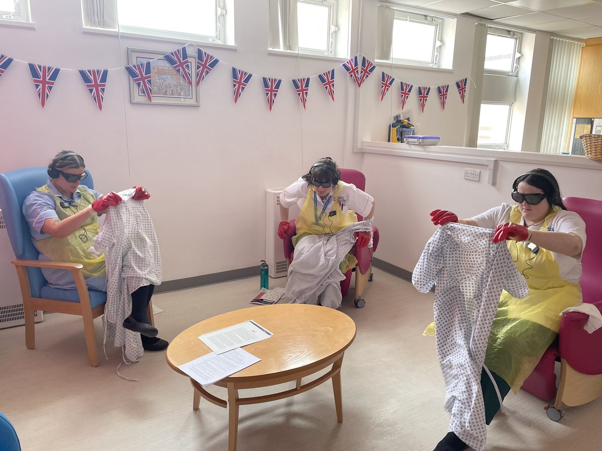 rachy2412's tweet photo. Our workshops are allowing staff to experience what it would be like to be a patient on a ward with sensory impairment. #DAW2022 https://t.co/putYx8yC9G