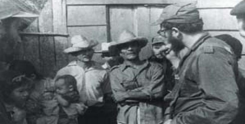 #FidelVive 
Nosotros tenemos una gran confianza en los campesinos; creemos que entendemos la psicología de los campesinos; sabemos de la adhesión de los campesinos a la Revolución, la lealtad de los campesinos a la Revolución
#CubaViveEnSusCampesinos 
<a href="/IsaGlezCmg/">Isa González</a> <a href="/valoresteam/">🐾ValoresTeam🕊</a>