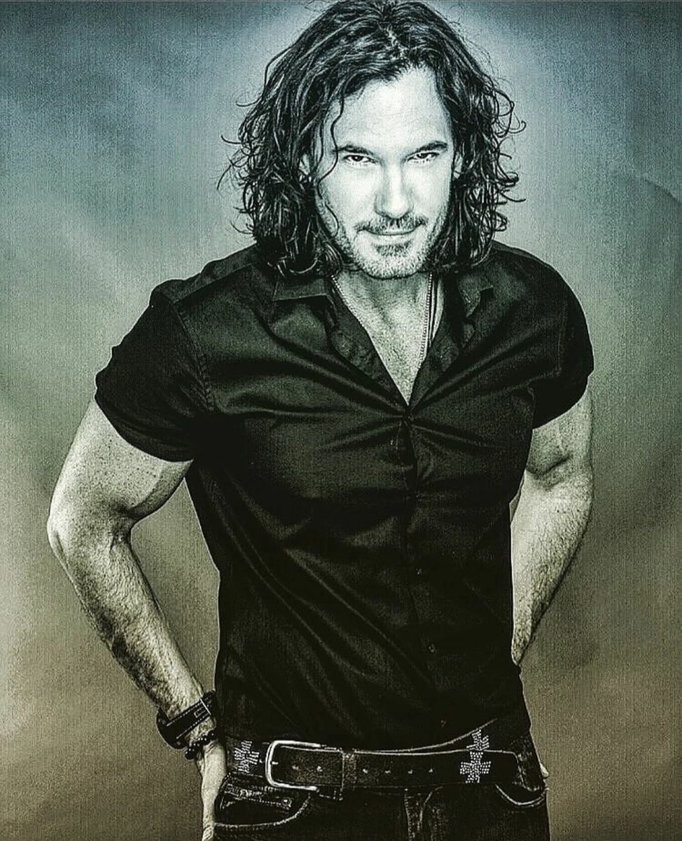 carmennalejos's tweet photo. @mariocimarro ..
*En tu mirada había la
belleza de todo el universo..
¡¡Feliz Martes!!
Pasa un dia con M de maravilloso!!😊
Te Quiero infinito y mucho ➕💗💞
Besitos 💋 💋 💋 Guapísimo 😉
#Abrazotes 🤗 🤗
#mariocimarro 💫 💫 https://t.co/8axcSGimRa