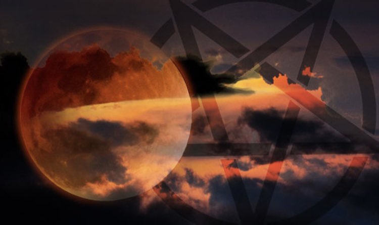 GrooveSpiritual's tweet photo. Like @stablekwon said “I want to go back to Nothing!” Terra means Earth Luna means moon so the balance maintains like hermetic principle, NOT without Sacrificing! There was a blood moon. This was a orchestrated occult slaying of investors. #satanicsacrifice #Lunacrash #terraluna https://t.co/CwlijCiA0h