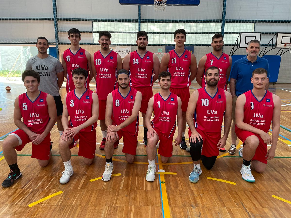 UVaEBA's tweet photo. No empezamos bien y perdimos 39:43 ante @UCV_svm . A partir de las 16:30 intentaremos apurar nuestras opciones de clasificación ante un difícil @upvehu 

@UVaDeporte @FuentelaMora @UVa_es https://t.co/6GISyGp1b6