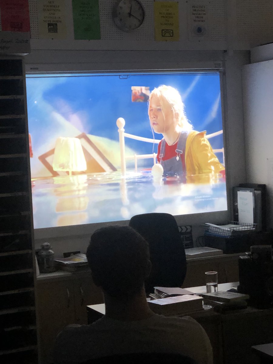 HautlieuC's tweet photo. Watching the on-line ⁦@13thparish⁩ Film Festival with my A level media class - discussing the nature of film festivals and key texts including work by our old students ⁦@ainedalyactor⁩ and ⁦@JordanCoxTV⁩ 🙌 - amazing!! https://t.co/QEta7mPljD