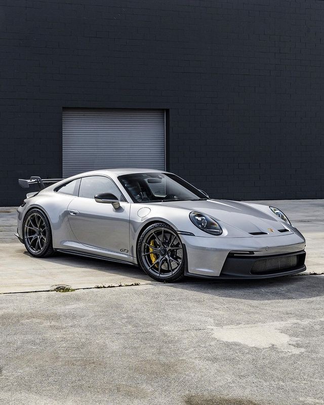 dailycaars's tweet photo. 992 #GT3 https://t.co/6aR9Xmj0ZV