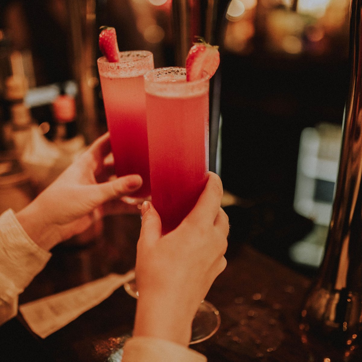 MrWilsonsSheff's tweet photo. If you can find the secret entrance, why not venture underground to Capone’s Speakeasy? 🥂

Open weekdays from 19:00, Saturdays from 14:00 and Sundays from 19:00. https://t.co/M3VqI303WP