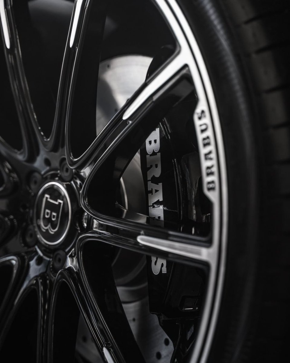 dailycaars's tweet photo. #BRABUS 700 https://t.co/1xfSXD6q6S