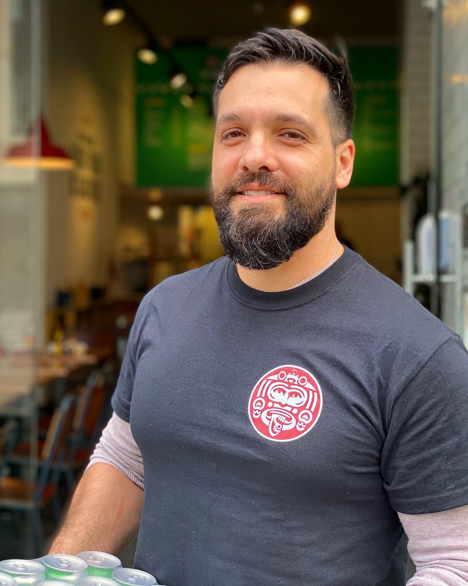 ToltecaIreland's tweet photo. Meet Alex: Tolteca’s Commissary Kitchen Manager! 

Alex hails from Brazil and has been working for us since 2017. 🇧🇷 

He can be found driving our new snazzy vans all around Dublin, delivering fresh ingredients to each store daily. 🚐✨🥑🌽🌶

#ToltecaIreland #ToltecaTeam https://t.co/oL7jERUL35