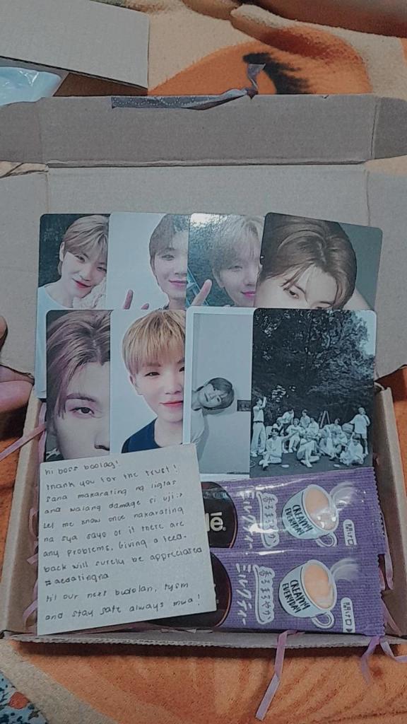 biasfull's tweet photo. Sooo may budol po na umuwi galing kay @chaxoju_ HAHAHAHA LODS THANK YOU SA FREEBIES😍😍 DI NA KO UULIT🤩 chzzz hahahahahaha https://t.co/KmlmWD1EQ2