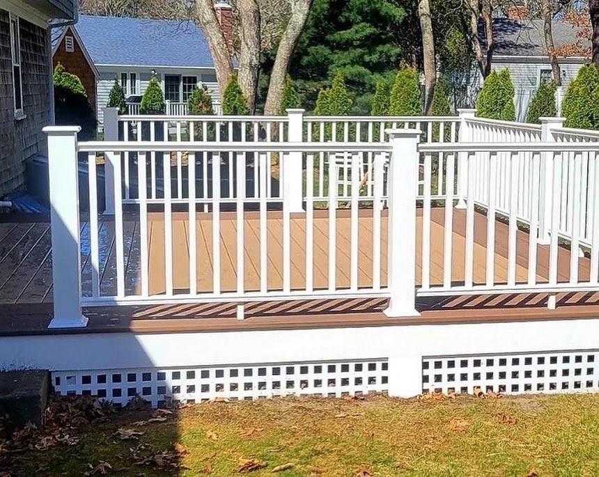 builtbybrosco's tweet photo. #ferulloremodeling recently upgraded an old deck (swipe to see “before”) w/ @intexmillwork railings. The railing was supplied by @infomidcape - looks great!
#intexrailings #midcapehc #bostonbuilders #mabuilders #capecodbuilders #deckseason #bbqseason #summer #capecod https://t.co/vH8l8JiIGV