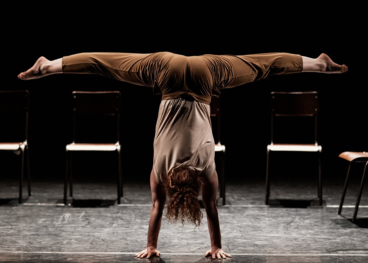 Nikki and Jd (@nikkiandjd) on Twitter photo This Friday don't miss the last chance to see Nikki's solo show #Unbroken in London! Head over to <a href="/WatermansArts/">Watermans Arts Centre</a> to see "a deeply affecting show that hits you right where it should" (Seeing Dance). ow.ly/NV3R50J9IxJ
📸 Camilla Greenwell This Friday don't miss the last chance to see Nikki's solo show #Unbroken in London! Head over to <a href="/WatermansArts/">Watermans Arts Centre</a> to see "a deeply affecting show that hits you right where it should" (Seeing Dance). ow.ly/NV3R50J9IxJ
📸 Camilla Greenwell