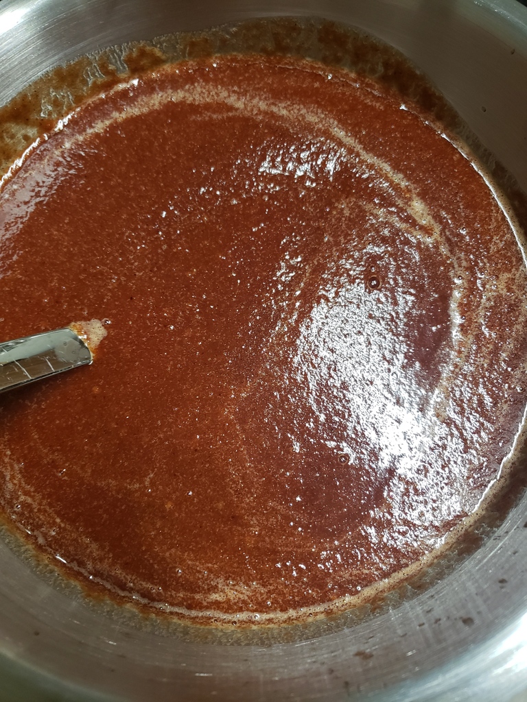 CrumbleyKitchen's tweet photo. Our Cherries Gone Wild is the perfect blend of heat &amp; sweet! We combine #piripiri peppers, sweet cherries, and strong spices to elevate any dish you put it on

It's great on carbs like mac &amp; cheese, potatoes, or even mixed veggies. It also pairs well with ribs, chops, and steaks. https://t.co/oW0ks5ujIE