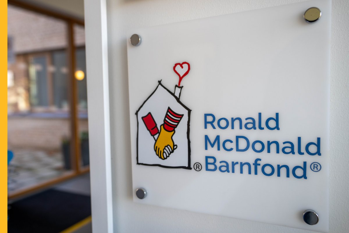 Readly launches a collaboration with @RMHC in Sweden 💛 Ronald McDonald House, where families with seriously ill children can live together in a homelike and safe environment close to the hospital, is now given free access to magazines and newspapers via Readly.
