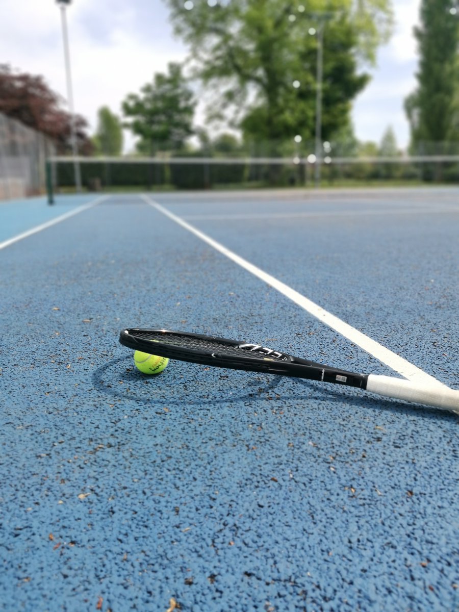 ForestHallTC's tweet photo. Getting my steps in with some lunch-time tennis 😎 https://t.co/aDn6v4jAsx