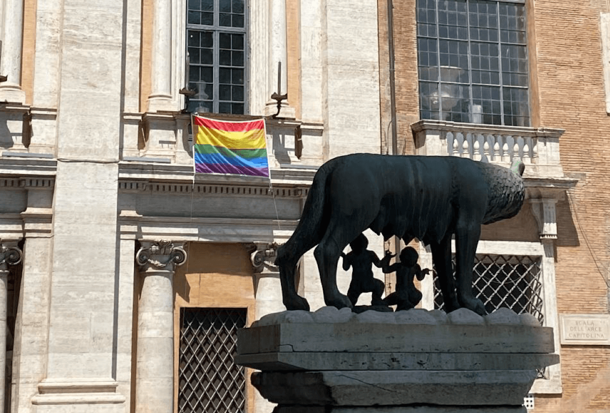 gayit's tweet photo. OmoBiTransfobia, i dati di Gay Help Line: "20.000 contatti in un anno, il 40% sono under 35" https://t.co/nH6O8jgAjV #Diritti #GayCenter #GiornataControOmofobia https://t.co/UgW4j7Ju2A