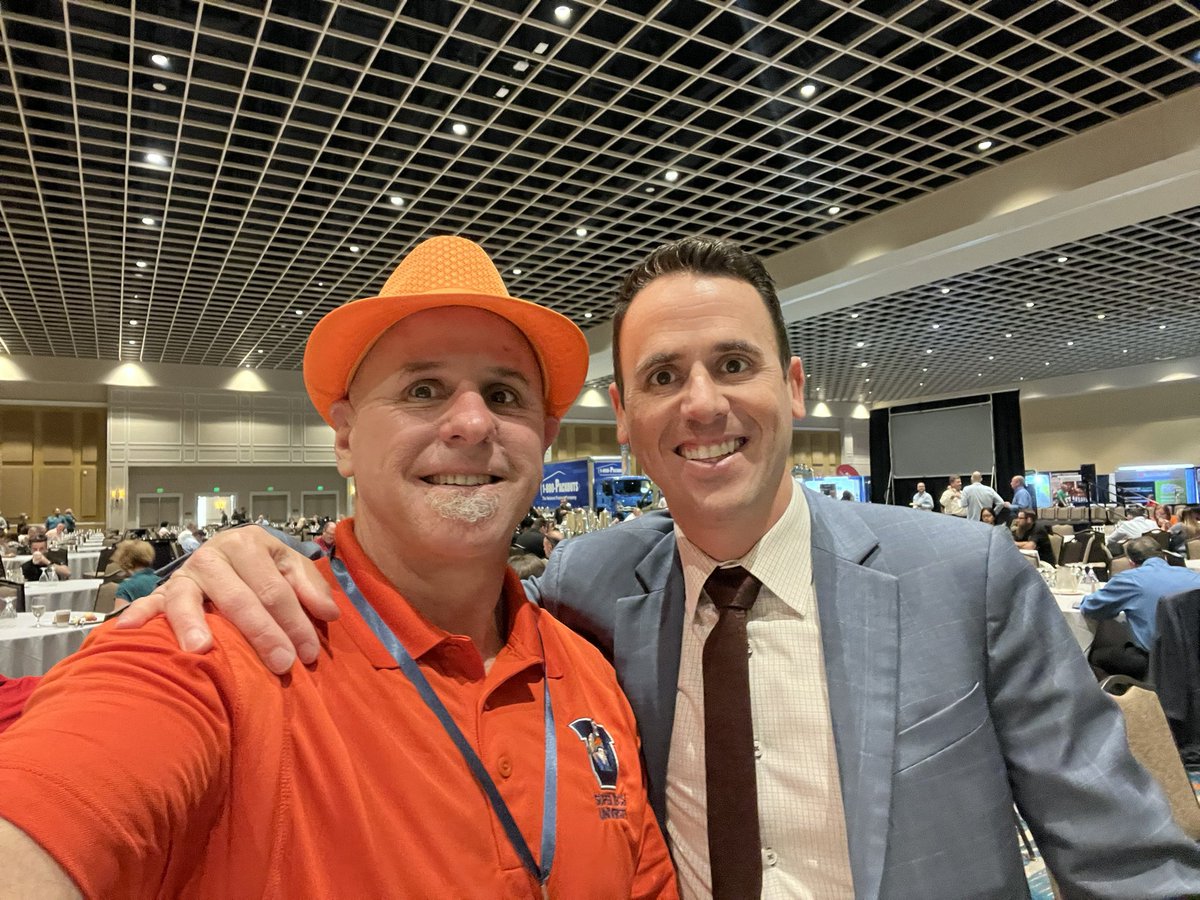 supertechu's tweet image. King Oz!
#ozopearlman