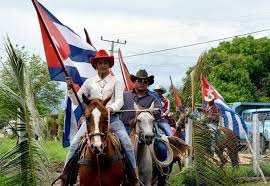 EducaJM's tweet photo. #Cuba rinde homenaje a los hombres del surco, los hombres y mujeres que dicen SI por CUBA en la lucha por la soberanía alimentaria, nuestros campesinos @DiazCanelB @elsa_ena @Eugeniocubano 
#CubaMined 
#EducacionProvincialLasTunas
#RafelAngelGonz1
#EducaJM https://t.co/9vILew4Mjk