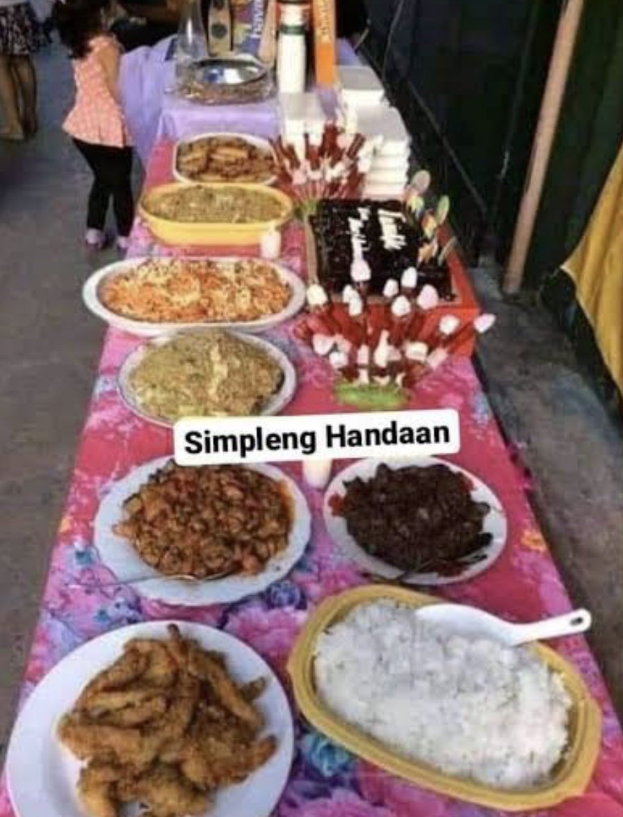 lnrszn's tweet photo. @jpgrobredo @lenirobredo @aikarobredo @jillrobredo congrats po!! 💗 cmpleng handaan lamang para sa grad ni jill! 🥳 https://t.co/K9Dxc8ek8G