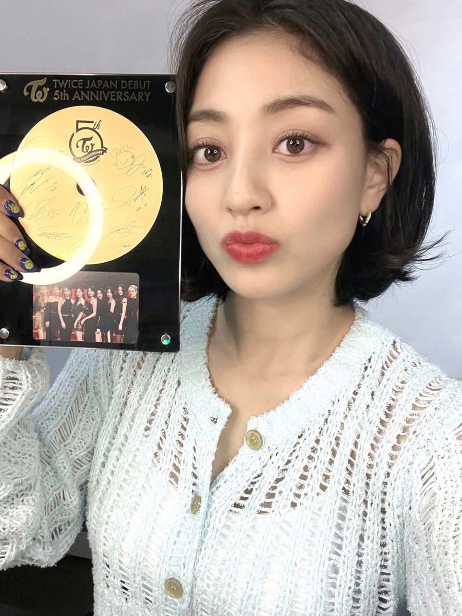 KarinOnce's tweet photo. #TWICE
 #TWICE_JAPANDEBUT5thAnniversary https://t.co/y6TpD4eJyC