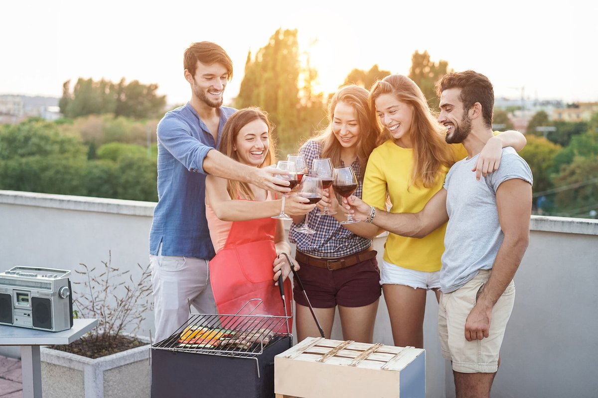 Are you excited for summer?🌞🌅

If you are looking for wines to enjoy on a warm evening or at a barbecue, come and check out Gardabani!🍷

bit.ly/3koKMnn