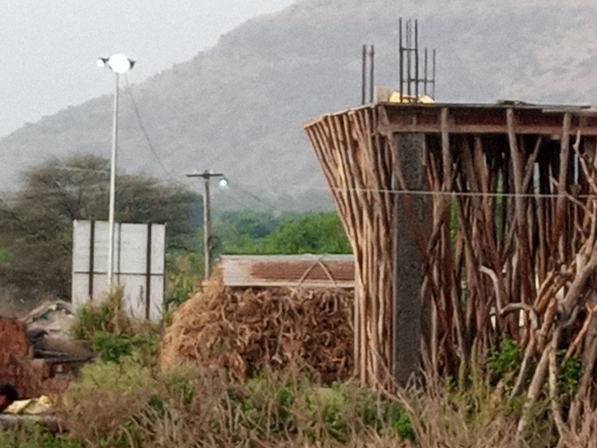 adeshmtv's tweet image. Undr d dsabled leadership of @NitinRaut_INC kamchor negligent @MSEDCL functiong insane #highmasts in villages remain ON dspite visibl daylight post daybreak #streetlights bettr dan HM as it covrs wider areas,less pwr consumption,less pwr wastage @CMOMaharashtra @PMOIndia save pwr