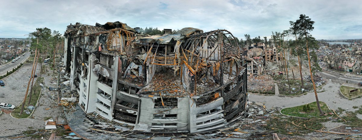 Nrg8000's tweet photo. Incredible 360-degree panoramas showing the destruction of Russia's war around Kyiv have been produced by Kyiv's Tourism department, which has created the Virtual Museum of War Memory. Here are photos from Hostomel Airport, Bucha and Irpin. See more here https://t.co/1OGQeRLwbs https://t.co/kpYf4laOoT