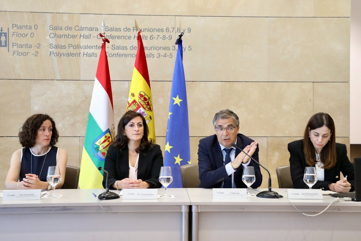 🫂En #LaRioja trabajamos por la plena inclusión de los riojanos y riojanas. 

Hoy presentamos la Ley de Accesibilidad Universal que garantiza de forma pionera la accesibilidad cognitiva, para que todos los vecinos y vecinas puedan acceder a información universal y comprensible.