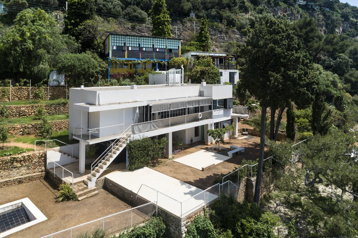 RIAIOnline's tweet photo. Applications are open for the Eileen Gray E1027 Fellowship for Architecture. The objective of the fellowship is to support an Architect in research focusing on the wider theme of innovation in how we live – from our homes to our cities and towns. To apply https://t.co/G3u9VTkBIj https://t.co/BI9z3LFxvH