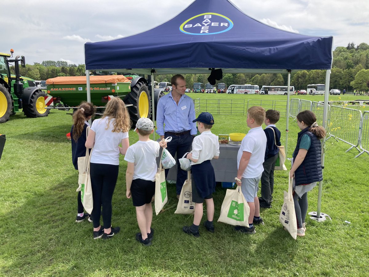 With Slugsy now in retirement, Slugsy the 2nd’s are doing a cracking job at the <a href="/BorderUnion/">BorderUnion</a> #SchoolsDay2022

#education #food #schools #rural #countryside