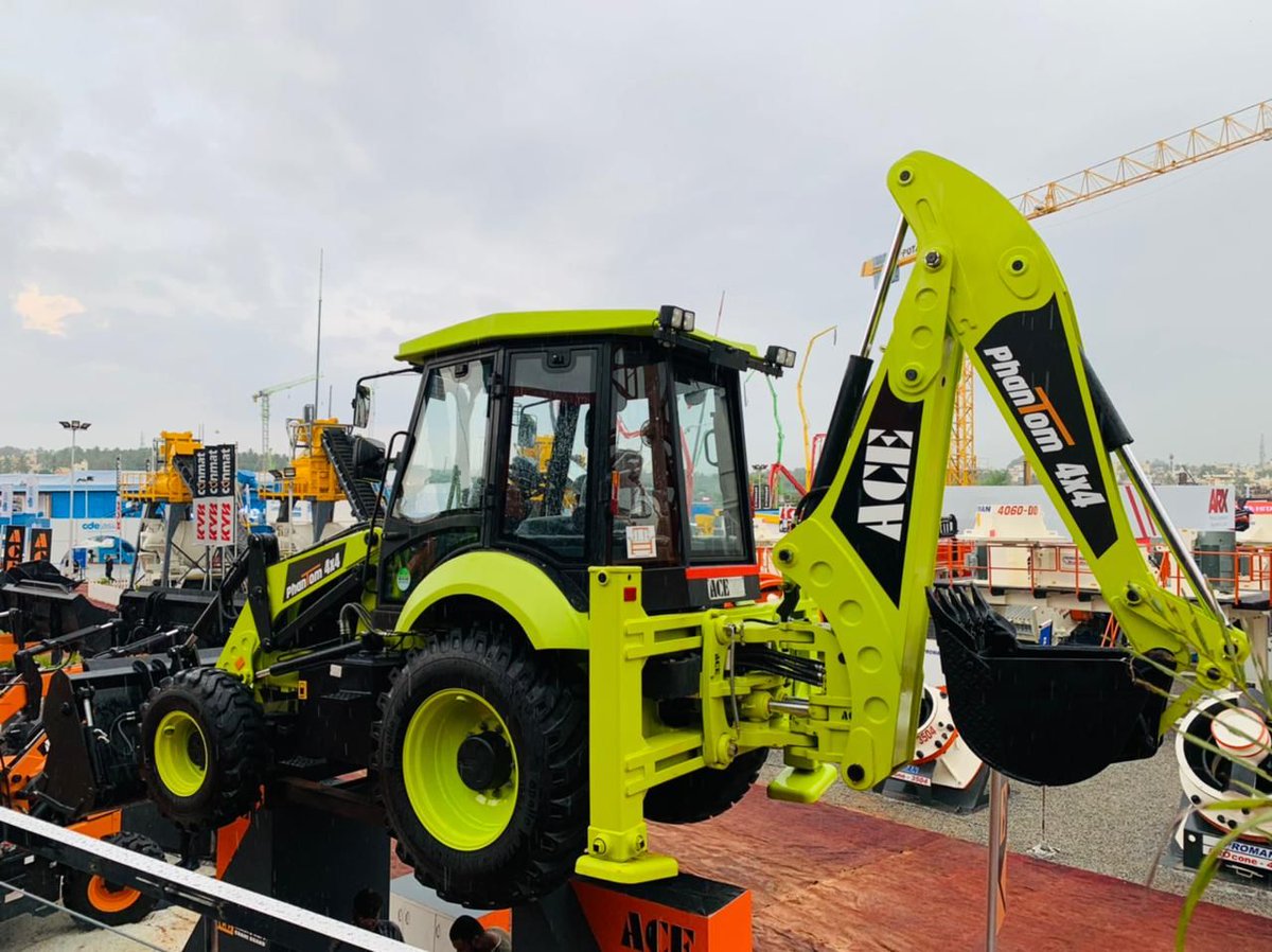 AceCranesIndia's tweet photo. A glimpse of the day at #EXCON!
#AceAtExcon #ACE #AceCranesIndia #EXCON #excon2022 #CranesIndia #Cranes https://t.co/ULloSoUYEN