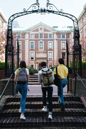 cmichaelconnor's tweet photo. Is an independent school education really worth it? https://t.co/z4zz2GlEc9 https://t.co/tg43j3s9uf